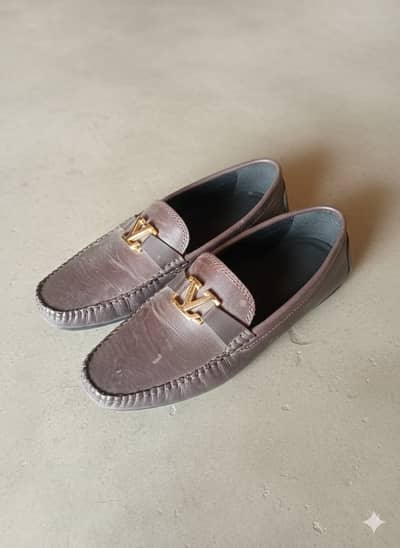 Loafer for sale acchi condition