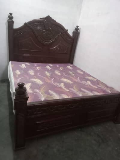 King size bed