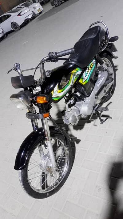 Honda CD-70 2023  model Karachi num 1st owner mint condition