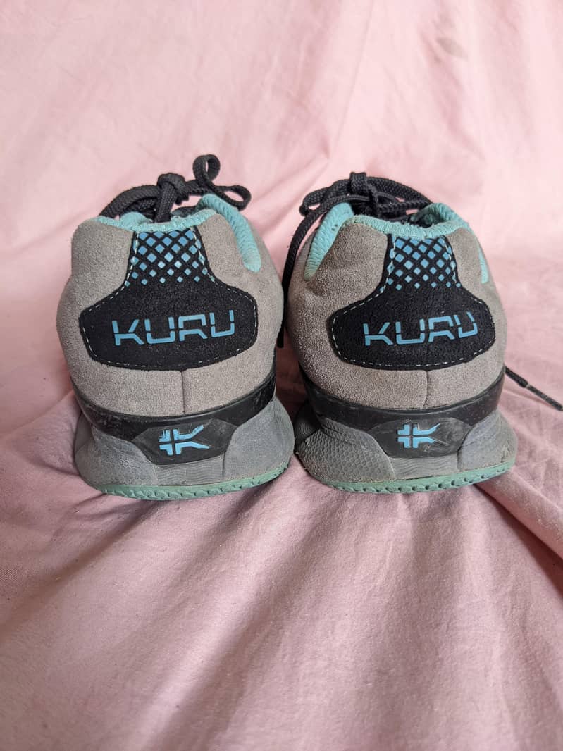 آ رام دہ اور پائیدار جوتے سپورٹس شوزچلتے پھرتے راحت محسوس کریں 0