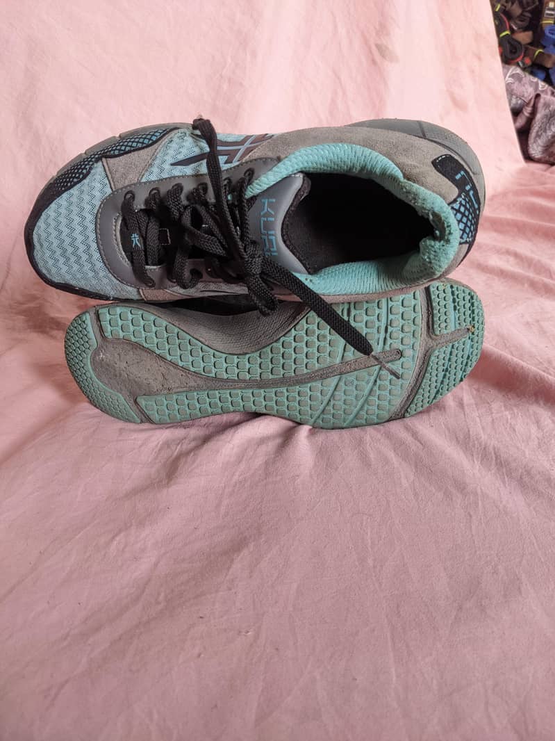 آ رام دہ اور پائیدار جوتے سپورٹس شوزچلتے پھرتے راحت محسوس کریں 1