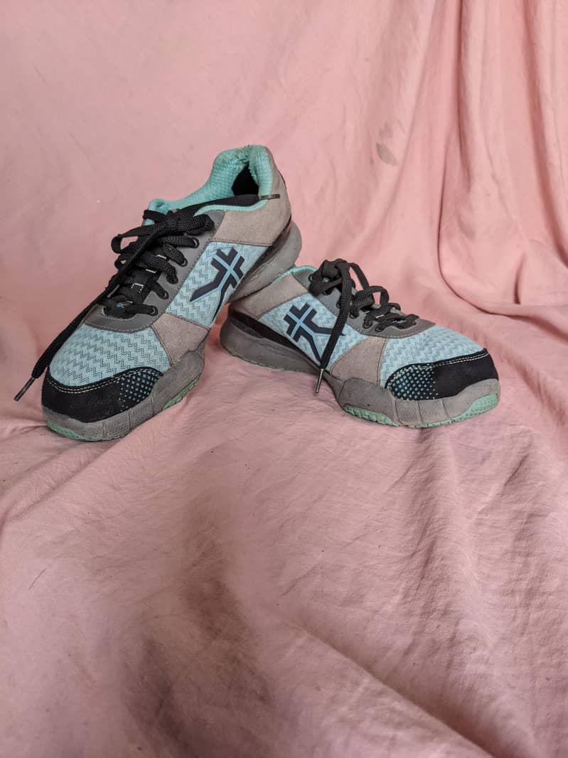 آ رام دہ اور پائیدار جوتے سپورٹس شوزچلتے پھرتے راحت محسوس کریں 3