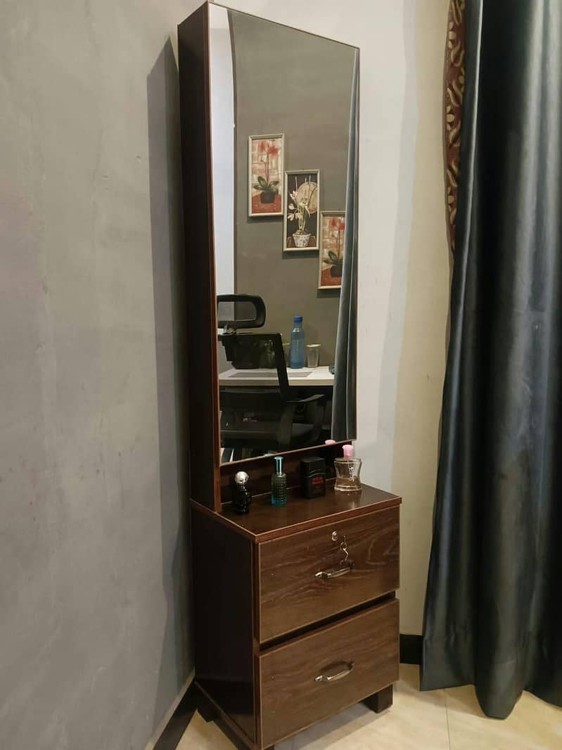 Modren Dressing Table 0