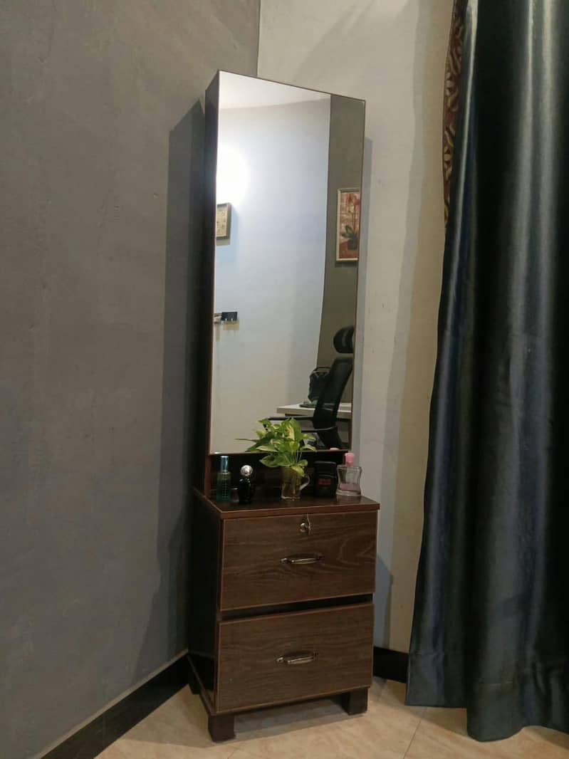 Modren Dressing Table 5