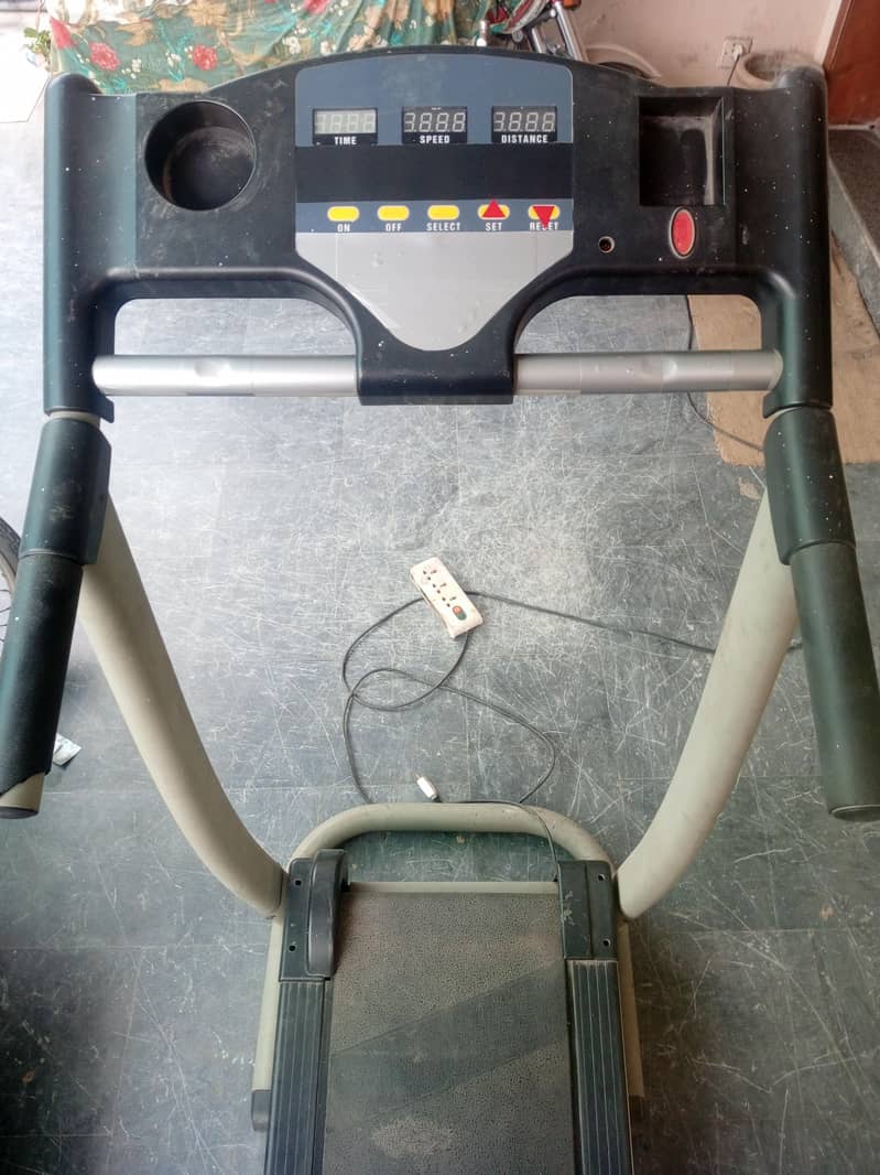 treadmill good condition 4