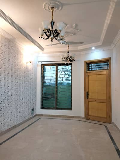 30x60 Ground portions For Rent