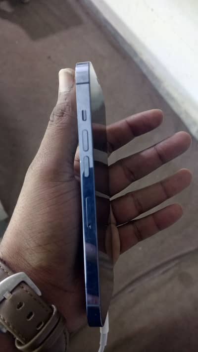 I phone 13 pro 128gb Factory unlock 92 bettry health
