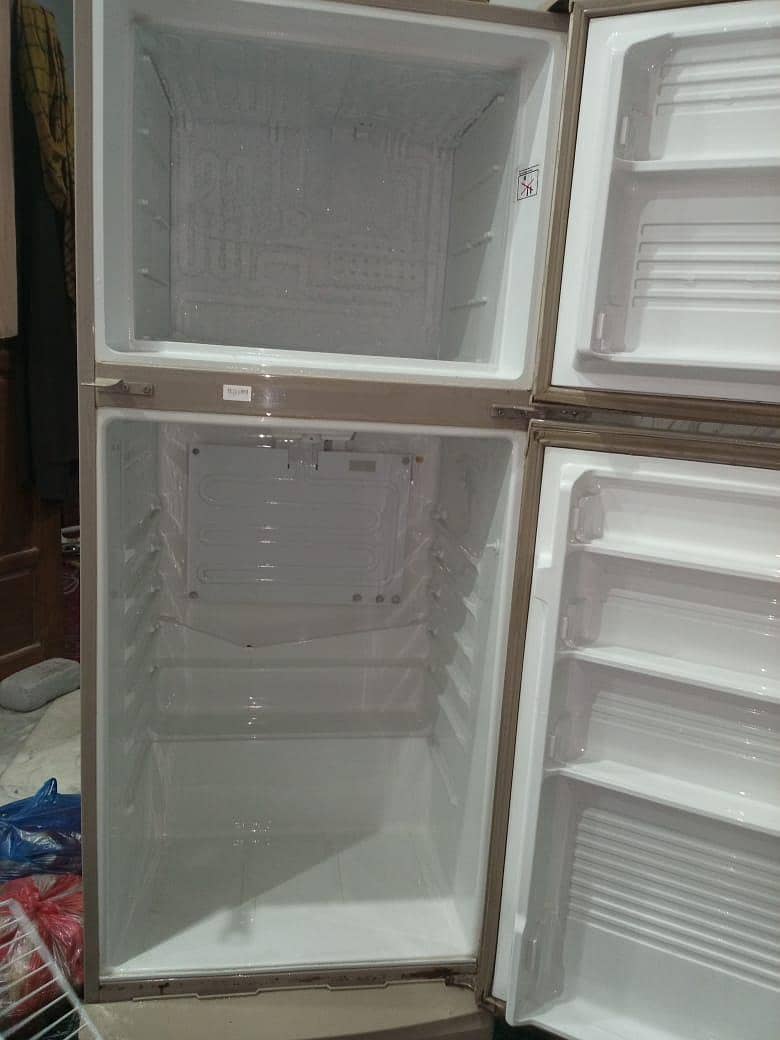 refrigerator 3