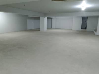 Showroom Available For Rent