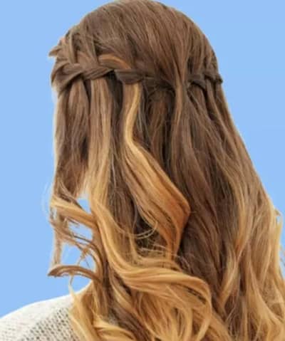 MEHENDI AND HAIR STYLE COMFORT IN MY HOME