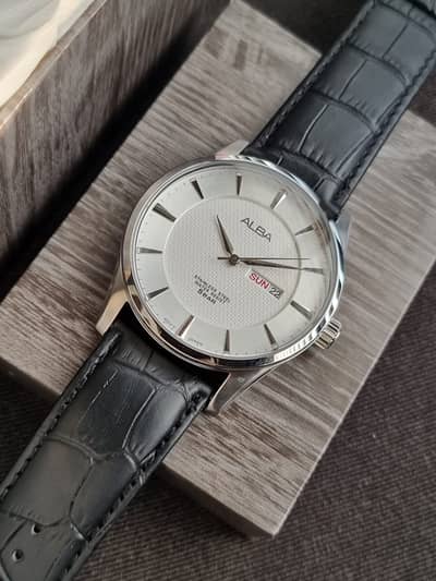 Alba AV3335X1Q 35mm Men Watch