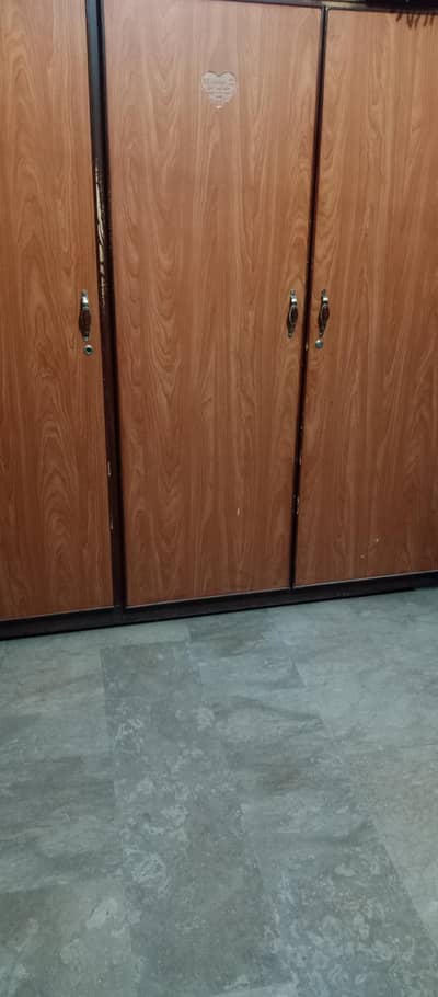 large wardrobe almari 3 door real shesham wood