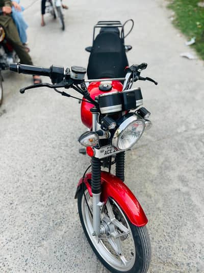 Suzuki GS 150 2021