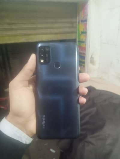 Infinix Hot 11 play with box