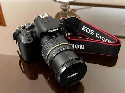Canon EOS 700D Tamron 17-50mm lens