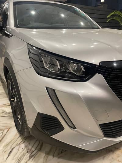 peugot 2008  model 2022  active