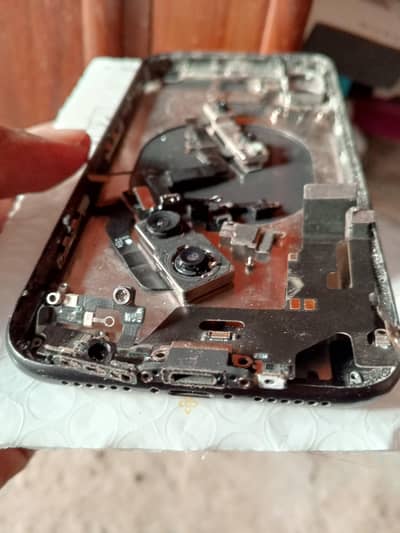 iphone 11 ki saman available front back camera