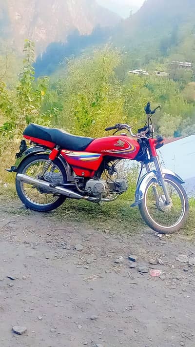 honda 70 bike 15 model  03439256672