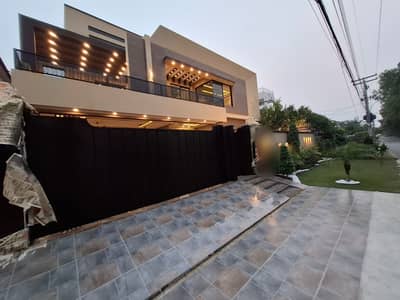 Executive Grandeur! New 21 Marla House On 80 Ft Road In WAPDA Town  Lahore'S Ultimate Luxury Residence: 7 Beds, 8 Baths