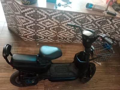 Evee Flipper Scooty For Kids 03331020212 Read full description