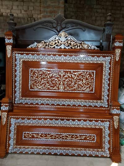 A beautiful bet set in dark light color