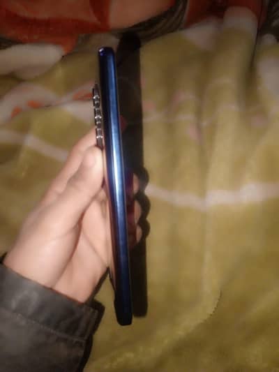 motorola edge 5G UW (2021)