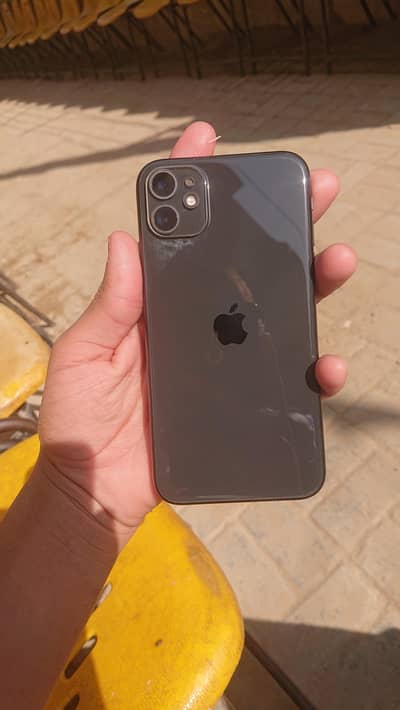 iPhone 11 sealed 100%