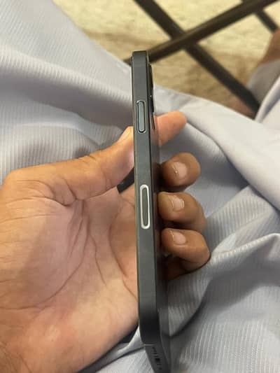 Iphone 12 10/10 condition