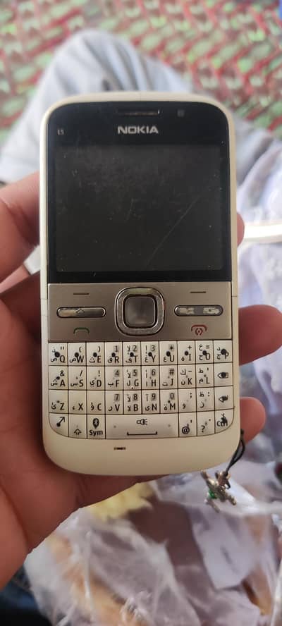 Nokia E5