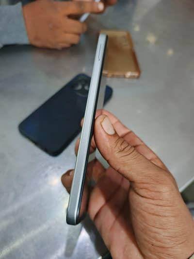 isale Infinix hot 50i  ram6+6  128gb all ok 10.9. 5 4