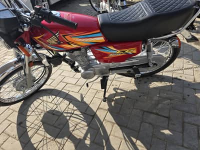 Honda CG 125 2025