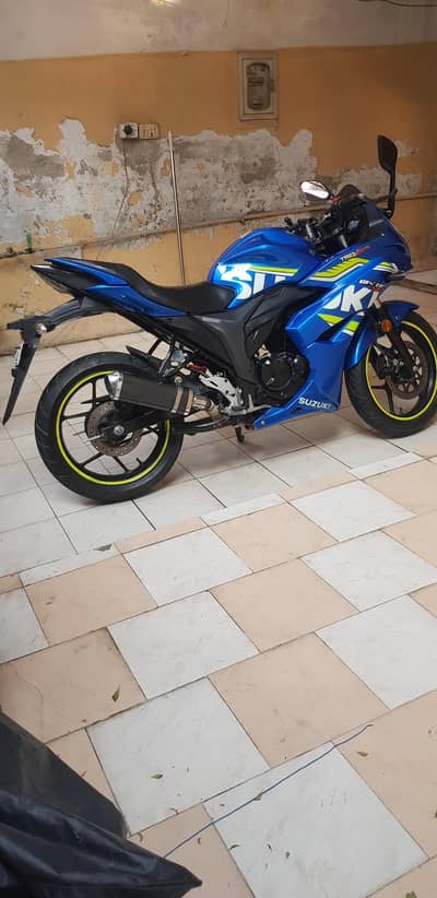 Suzuki gixxer 150 sports bike