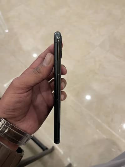 11 pro max Officially PTA approved 256 GB