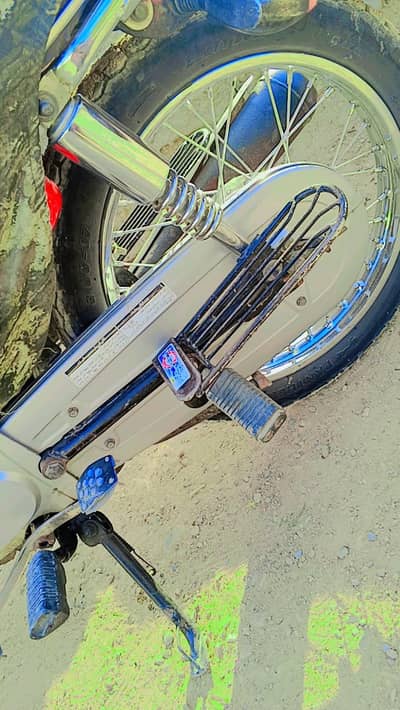 baick ok hen koi km ni hen 03453196079 lucky one mall karchai