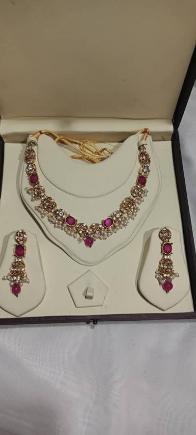 jewellery set