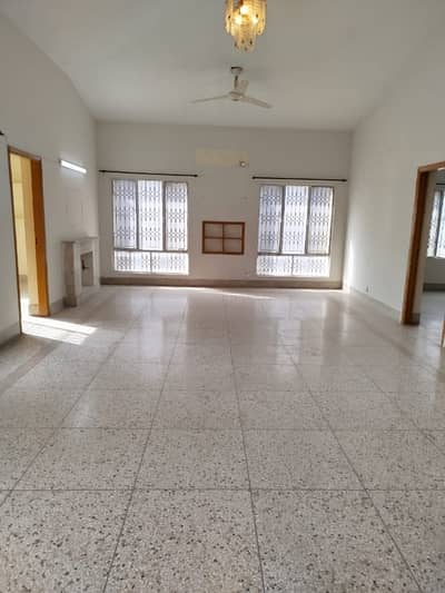 60x100, Upper Portion Available for Rent with 2 bedrooms in G-10, Islamabad
