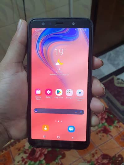 samsung a7 2018 4gbi 128gbi dul Sim  official  pta prof hai
