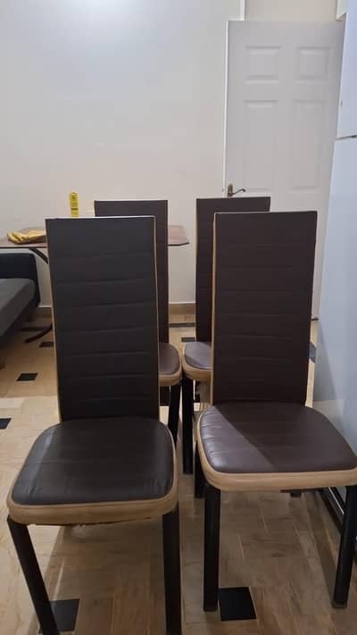 4 dining tables chair and 1 mirror table