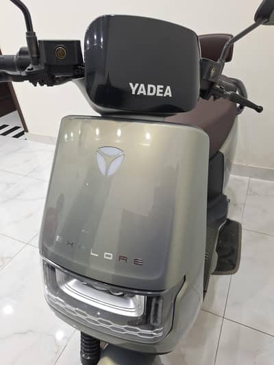 Yadea EPOC-H Electric Scooter (03334445547)