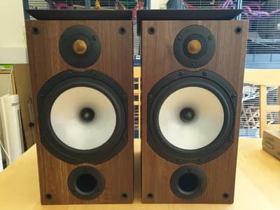 Monitor audio bookshelf speakers ( b$w kef bose marantz yamaha )
