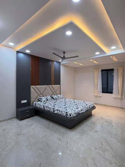 family and couple Room for rent daily basis and short time