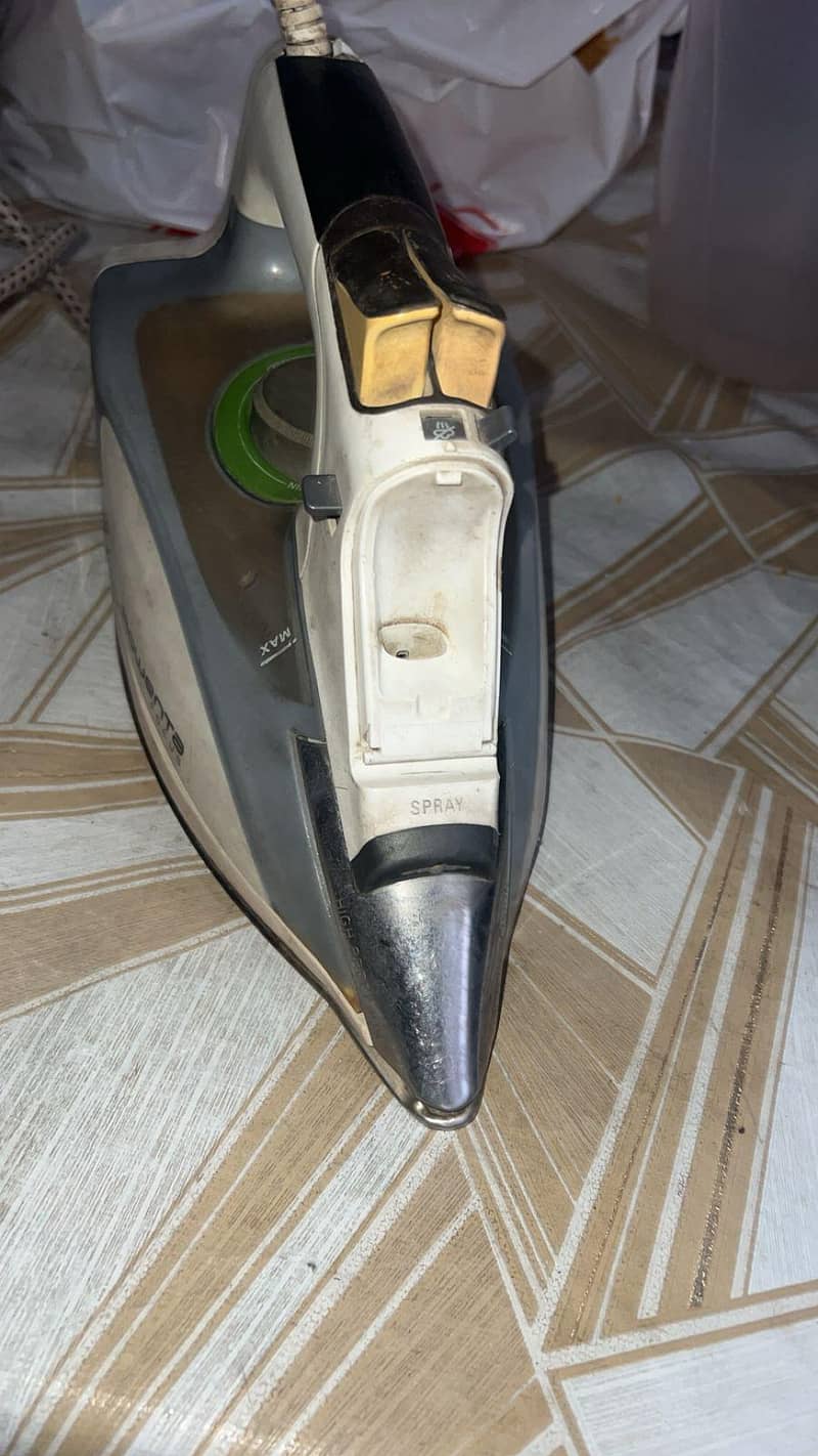 Philips Iron 4