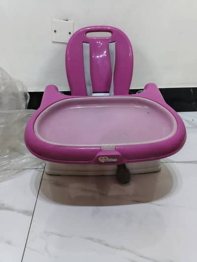 Baby feeding chair