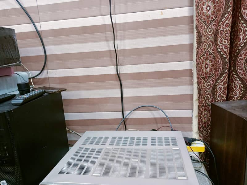 DENON Amplifier 11