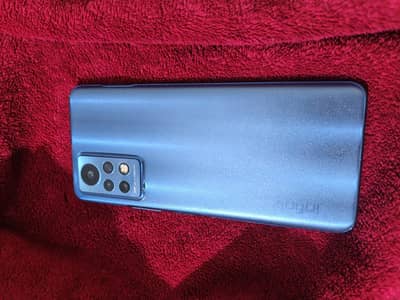 note 11 pro with box