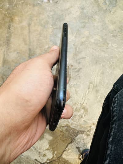 I phone 11 pro max 64 gb 10/9