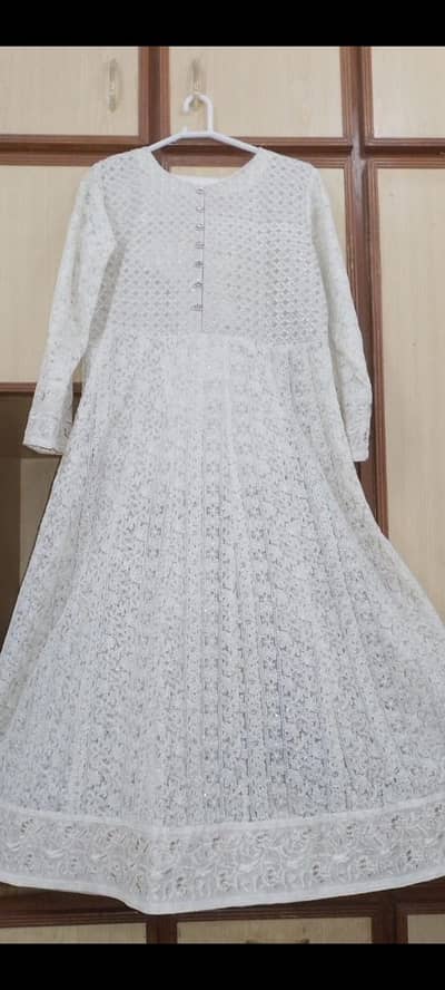 new and used dressess are available herr