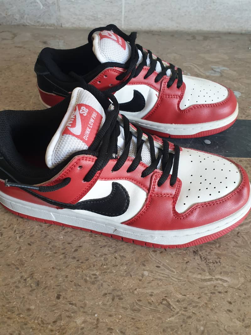 Nike Sneaker 0