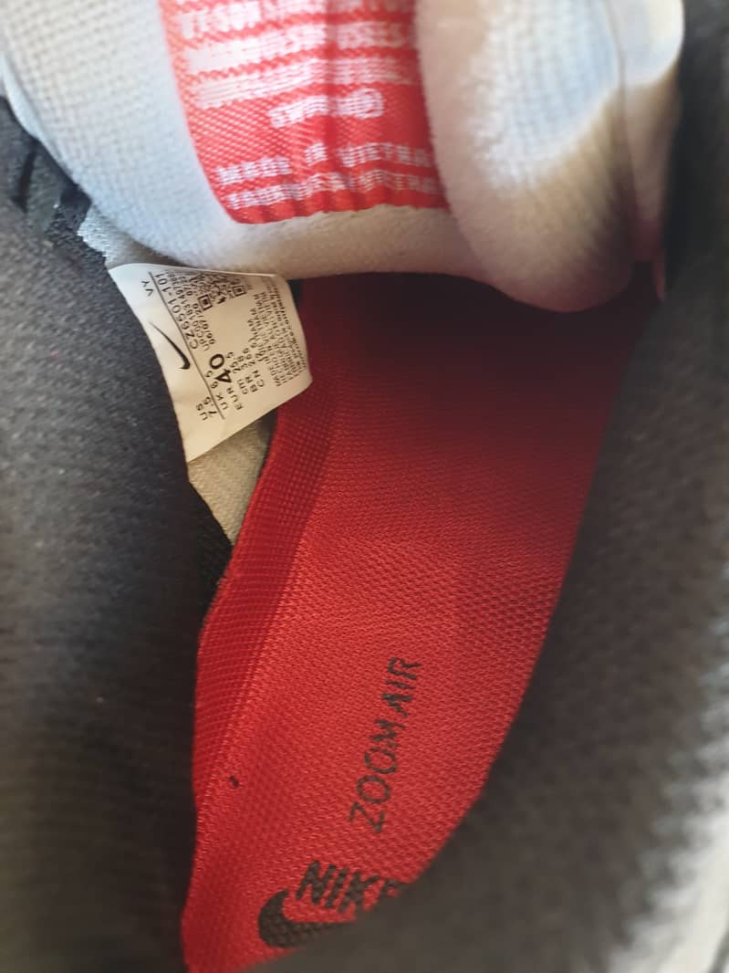 Nike Sneaker 5