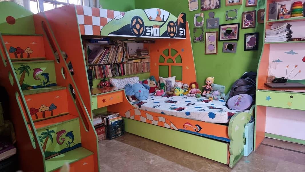 Bunk bed with sliding 0